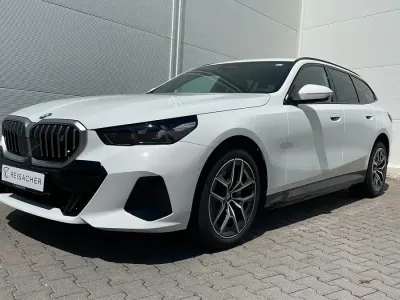 Neu BMW i5 Comfort Edition 289 kW (394 PS) 2026 Alpinweiß uni Kombi