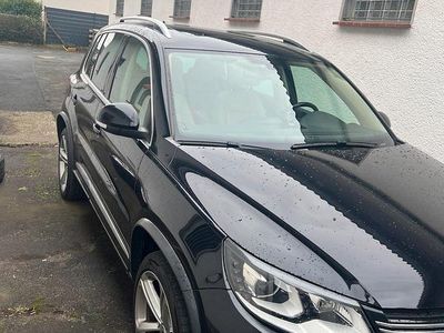 Schwarz Gebraucht 2012 VW Tiguan R-line SUV | 10.500 € (Fairer Preis)