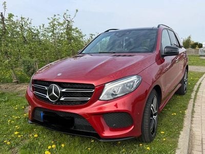 Second-hand Mercedes GLE350 Night 258 CP (189 kW) 2015 Roșu SUV