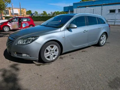 Gebraucht Opel Insignia 160 PS (117 kW) 2011 Andere farben Kombi