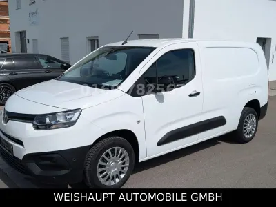 Second-hand Toyota Proace City City 102 CP (75 kW) 2022 Alb Monovolum
