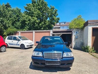 Mercedes C180