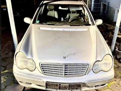 Mercedes C240