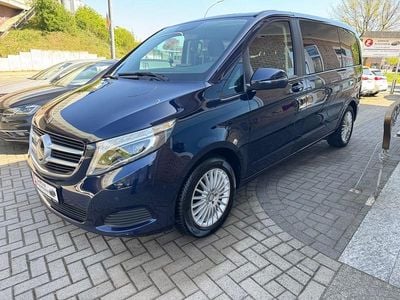 Usata Mercedes V220 Edition 163 CV (119 kW) 2017 Blu Monovolume