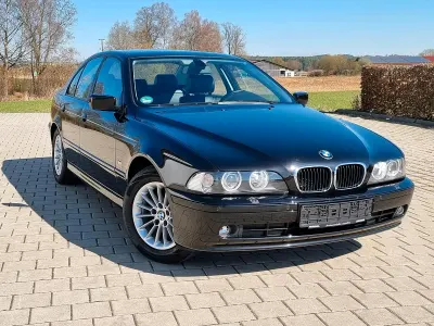 Używany BMW 520 Shadowline 170 KM (125 kW) 2001 Czarny Sedan/Limuzyna