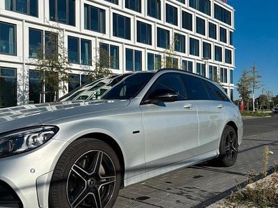Gebraucht Mercedes C300e 306 PS (225 kW) 2021 Grau Kombi