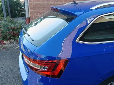 Gebraucht Skoda Superb Style 179 PS (131 kW) 2018 Blau Kombi