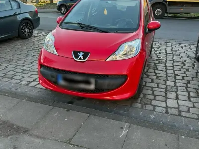 Gebraucht Peugeot 107 68 PS (50 kW) 2007 Rot Kleinwagen