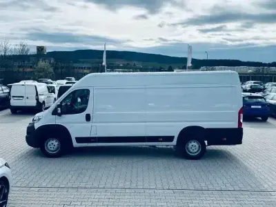 Używany Opel Movano Edition 2024 Biały Van
