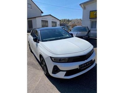 Gebraucht Opel Astra 131 PS (96 kW) 2024 Arktisweiß Limousine