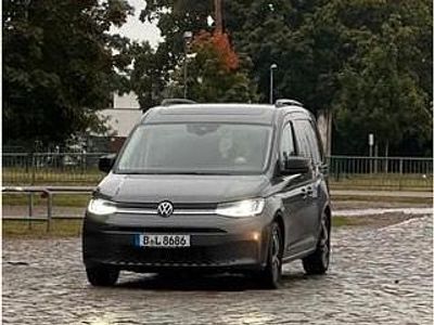 Begagnad VW Caddy Move 122 HK (89 kW) 2021 Grå Minibuss