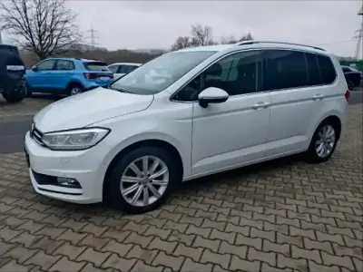 Gebraucht VW Touran Highline 150 PS (110 kW) 2015 Weiß Van / Kleinbus