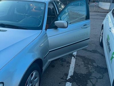 Gebraucht BMW 320 170 PS (125 kW) 2003 Grau Limousine