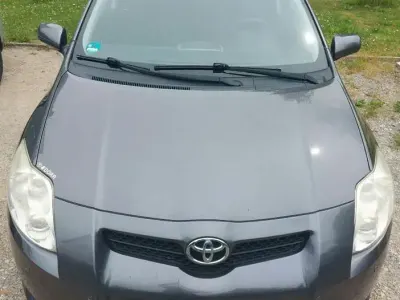 Gebraucht Toyota Auris Luna 124 PS (91 kW) 2008 Grau Kleinwagen