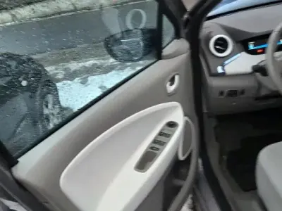 Używany Renault Zoe 42 kW (58 KM) 2014 Szary Hatchback