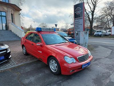 Gebraucht Mercedes C220 150 PS (110 kW) 2002 Rot Limousine