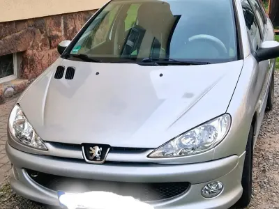 Gebraucht Peugeot 206 75 PS (55 kW) 2004 Silber Kombi