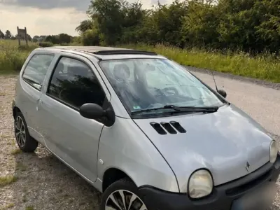 Gebraucht Renault Twingo 58 PS (42 kW) 2003 Silber Kleinwagen