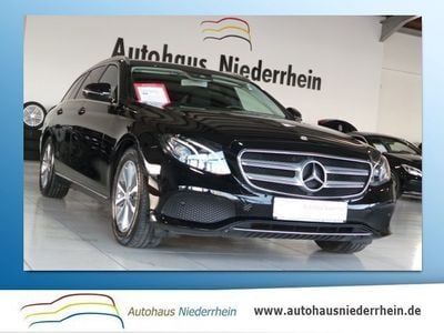 Gebraucht Mercedes E220 Avantgarde 194 PS (142 kW) 2016 Schwarz metallic Kombi