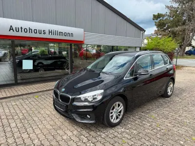 Gebraucht BMW 218 Basis 136 PS (100 kW) 2014 Schwarz Kombi