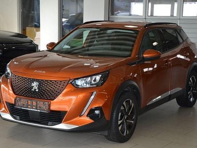 Usata Peugeot e-2008 Allure 100 kW (136 CV) 2021 Arancione SUV