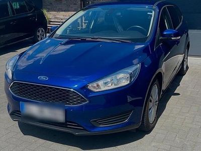 Gebraucht Ford Focus 85 PS (62 kW) 2017 Blau Kombi