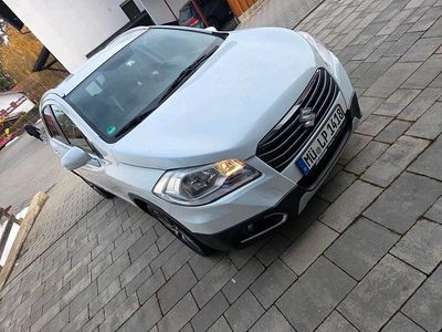 Weiß Gebraucht 2016 Suzuki SX4 S-Cross SUV | 10.500 € (Fairer Preis)