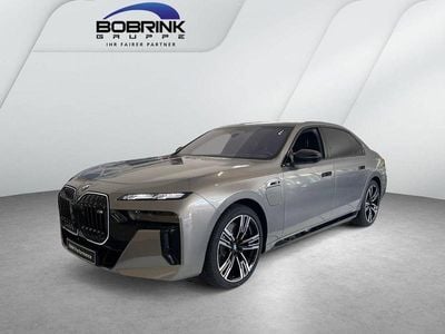 BMW M760e