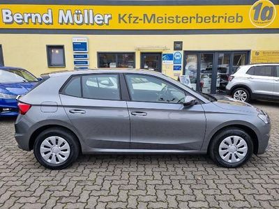 Neu Skoda Fabia 80 PS (58 kW) 2026 Grau Limousine