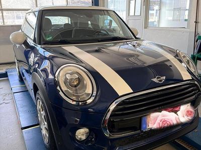 Gebraucht Mini Cooper 136 PS (100 kW) 2018 Blau Kleinwagen