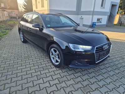 Schwarz Gebraucht 2018 Audi A4 Kombi | 9.999 € (Teuer)
