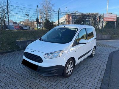 Gebraucht Ford Transit 101 PS (74 kW) 2018 Weiß Van / Kleinbus