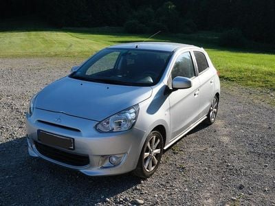 Gebraucht Mitsubishi Space Star Intense 80 PS (58 kW) 2013 Grau Kleinwagen