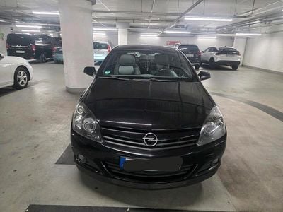 Second-hand Opel Astra GTC 2006 Negru Hatchback