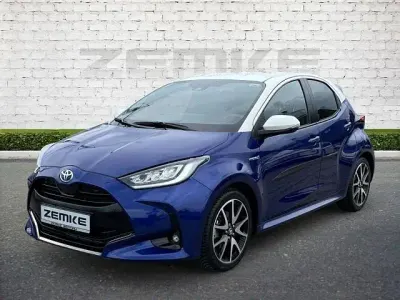Gebraucht Toyota Yaris Hybrid Style 116 PS (85 kW) 2021 Blau Kleinwagen