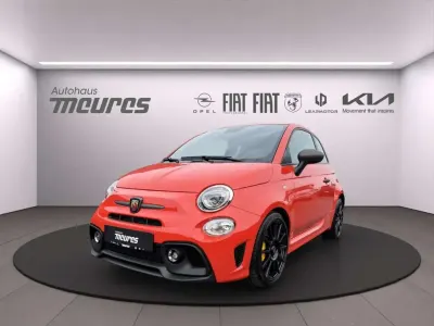 Gebraucht Abarth 695 179 PS (131 kW) 2023 Orange Kleinwagen