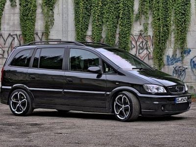 Usata Opel Zafira 147 CV (108 kW) 2001 Nero Monovolume