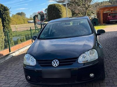 Usata VW Golf VI 102 CV (75 kW) 2008 Nero Utilitaria