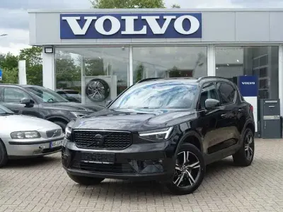 Gebraucht Volvo XC40 120 PS (88 kW) 2025 SUV