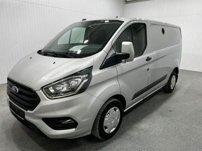 Gebraucht Ford 300 131 PS (96 kW) 2020 Polarsilber (pnzjb0) (metallic) Van