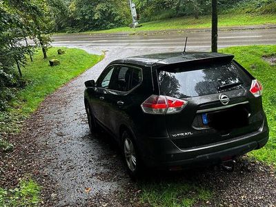 Gebraucht Nissan X-Trail 131 PS (96 kW) 2016 Grün SUV
