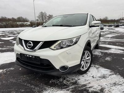 Weiß Gebraucht 2016 Nissan Qashqai Acenta SUV | 6.200 € (Guter Preis)