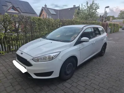 Gebraucht Ford Focus 101 PS (74 kW) 2016 Weiß Kombi