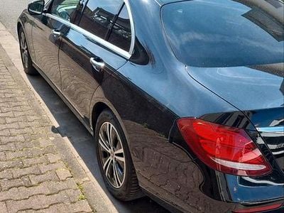 Usata Mercedes E300 256 CV (188 kW) 2020 Nero Berlina
