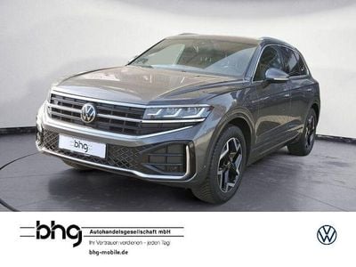 Grau Gebraucht 2025 VW Touareg R-line SUV | 58.950 € (Superpreis)