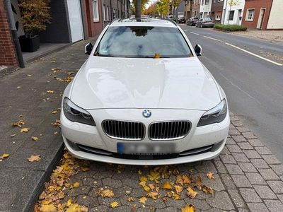 Gebraucht BMW 525 218 PS (160 kW) 2012 Weiß Kombi