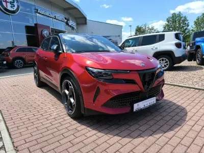 Neu Alfa Romeo Junior Veloce 206 kW (281 PS) 2026 Rot SUV