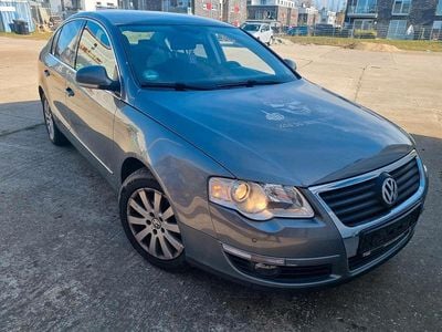 Usata VW Passat 150 CV (110 kW) 2005 Berlina