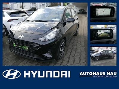 Gebraucht Hyundai i10 Trend 84 PS (61 kW) 2024 Phantom black / met Kleinwagen