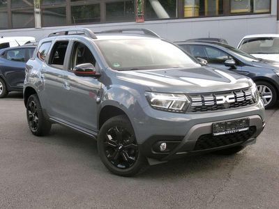 Grau uni Gebraucht 2023 Dacia Duster Extreme SUV | 17.990 € (Fairer Preis)